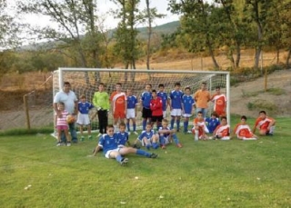  Soccer team photo. 